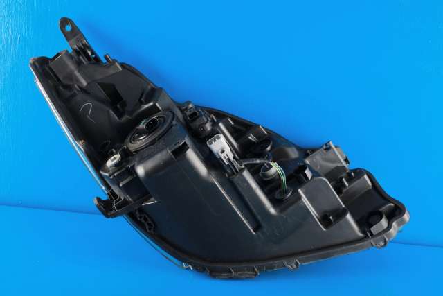 Frontlykt venstre halogen til Toyota Yaris 2014-2020 (Type III, Fase 2)
