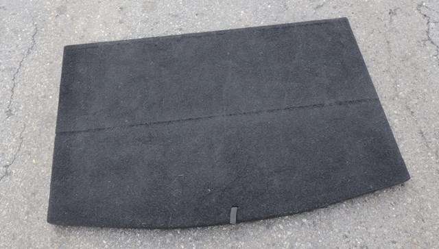 Bagasjerom teppe/gulvplate til Mitsubishi Outlander, 2015-->> (Type III, Fase 2)  (MITSUBISHI|7646A433)