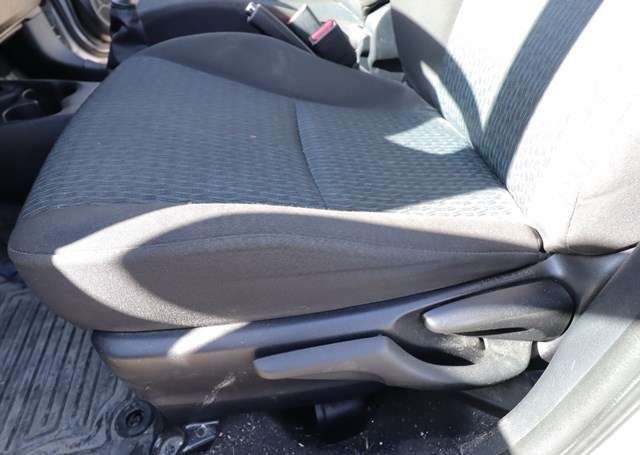 Sete foran venstre til Toyota Yaris 2012-2014 (Type III, Fase 1)  