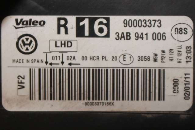 Frontlykt høyre halogen til VW Passat 2011-2015 (B7) (B7) (VAG|3AB 941 006|)