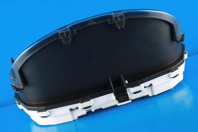 Instrumentpanel til Mitsubishi Outlander 2012-2015 (Type III, Fase 1) (MITSUBISHI|8100B895|)