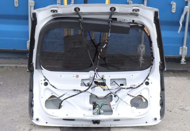 Bakluke til Mitsubishi Outlander 2015-->> (Type III, Fase 2)