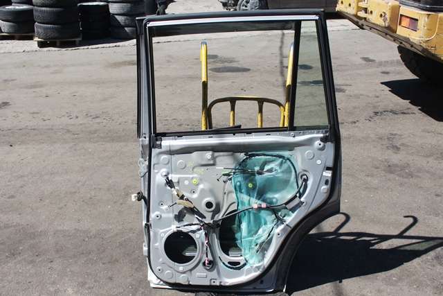 Dør høyre bak til Toyota Land Cruiser 120 2002-2009  