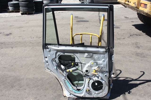 Dør venstre bak til Toyota Land Cruiser 120 2002-2009