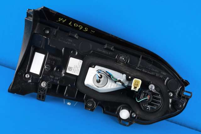 Baklykt høyre indre til Toyota RAV4 2019-->> (Type V)  (TOYOTA|81580-42151|)