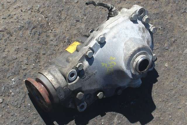 Kardang klokke foran til BMW X3, 2010-2017 (F25) (F25) (BMW|31.50-7 648 881)