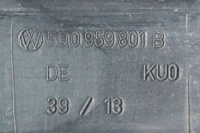 Ruteheis, kun motor, venstre foran til Škoda Octavia 2013-2016 (Type III, Fase 1)  (BOSCH|0 130 822 717|5Q0 959 801 B|)
