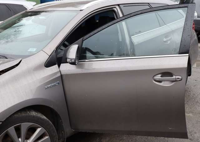 Dør venstre foran til Toyota Auris 2013-2015 (Type II, Fase 1)