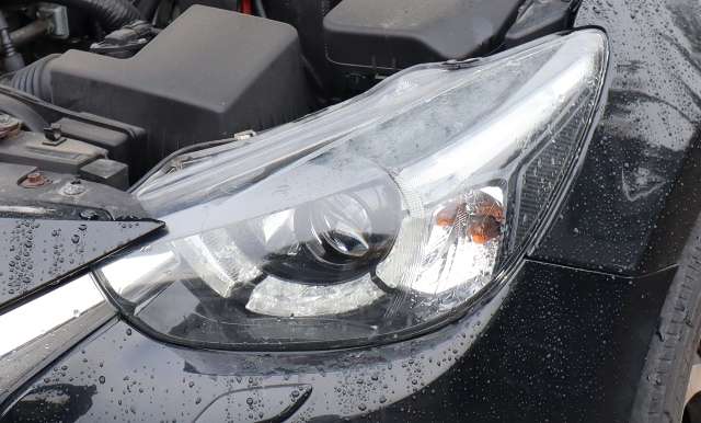 Frontlykt venstre halogen til Mazda 2, 2015-2019 (Type III, Fase 1)