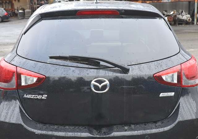 Bakluke combi til Mazda 2, 2015-2019 (Type III, Fase 1)