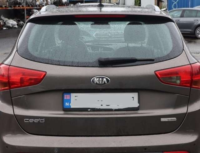 Bakluke stasjonsvogn til Kia Cee