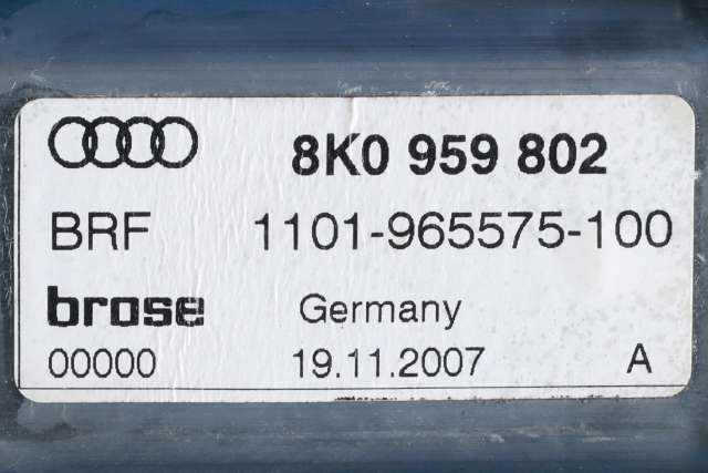 Ruteheis, kun motor, høyre foran til Audi A4 2007-2014 (Type IV) (B8) (B8) (VAG|8K0 959 802|)
