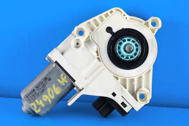 Ruteheis, kun motor, høyre foran til Audi A4 2007-2014 (Type IV) (B8) (B8) (VAG|8K0 959 802|)