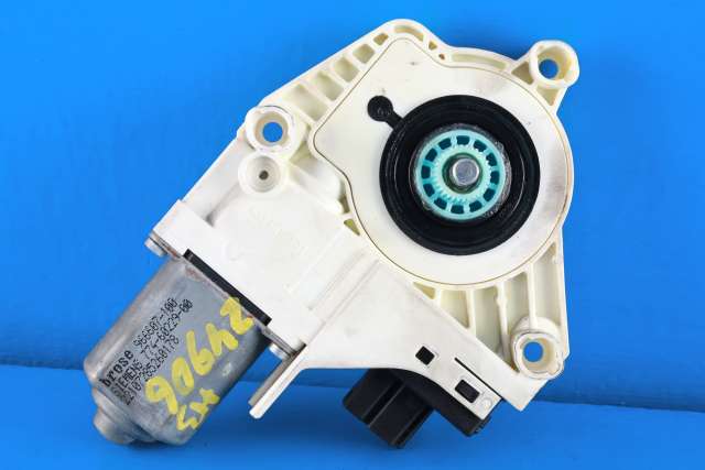 Ruteheis, kun motor, høyre bak til Audi A4 2007-2014 (Type IV) (B8) (B8) (VAG|8K0 959 812|)