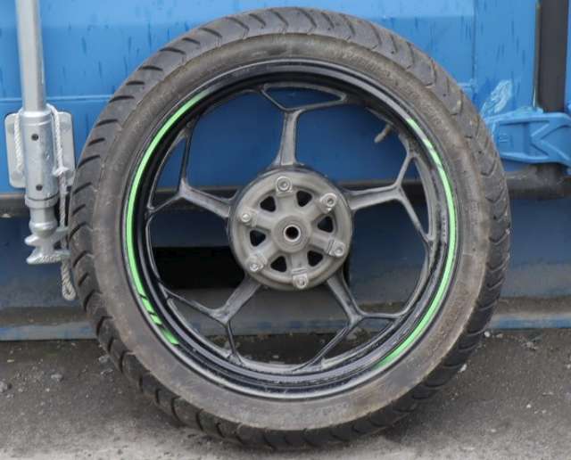 MC, Bakhjul til MC Kawasaki Ninja 125 2019-->> (130 X 70 R 17"|)
