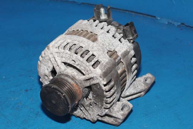 Dynamo diesel til Volvo V60 2010-2013 (Type I, Fase 1) (BOSCH|0 121 715 079|30659341.|)