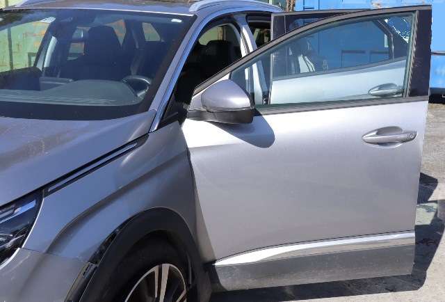 Dør venstre foran til Peugeot 3008, 2016-->> (Type II)  