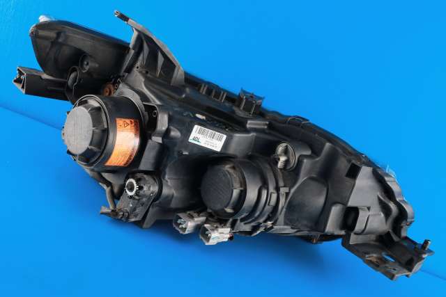 Frontlykt venstre xenon til Mitsubishi Outlander 2012-2015 (Type III, Fase 1)  (MITSUBISHI|8301C203|)