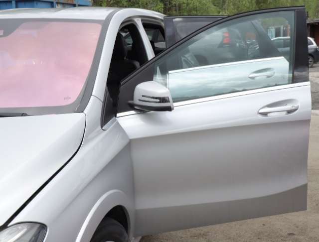 Dør venstre foran til Mercedes B-Klasse, electric drive 2014-2018 (W242) (W242)