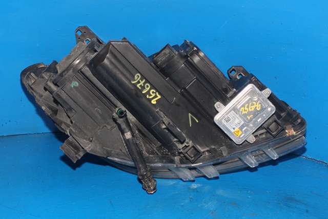 Frontlykt venstre xenon til Mercedes B-Klasse, electric drive 2014-2018 (W242) (W242) (MERCEDES|A 246 820 71 61|)