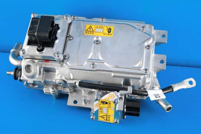 DCDC converter hybrid til Volvo V60/V60 CC, 2013-2018 (Type I, Fase 2)  (VOLVO|31407201)