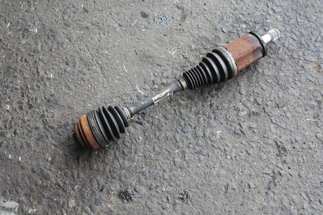 Drivaksel venstre foran, diesel/automat til BMW 5-Serie, 2010-2017 (F10/F11) (F10/F11) 