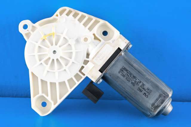 Ruteheis, kun motor, høyre foran til VW Golf VII 2012-2017 (Fase 1) (VAG|5Q4 959 802 B|)