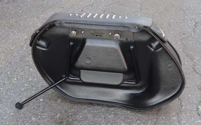 MC, Sideveske, høyre til MC Harley-Davidson FLSTC Heritage Softail Classic 0-->> (HARLEY|90477-00|)
