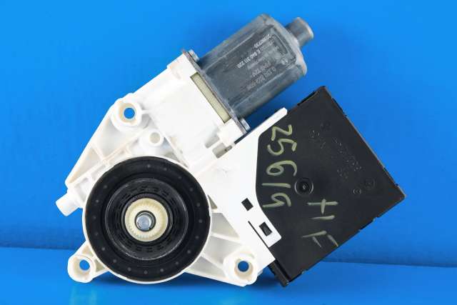 Ruteheis, kun motor, høyre foran til VW Caddy 2015-2020 (Type III, Fase 3)  (VAG|2K5 959 702|5K0 959 792|)