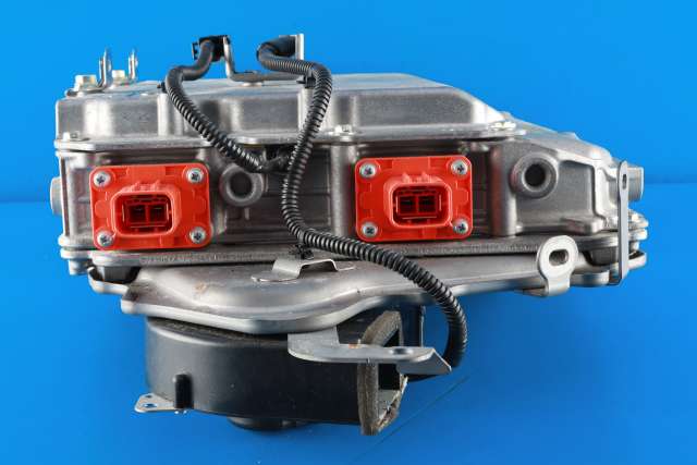 Batterilader (OBC - On Board Charger) til Toyota RAV4 2019-->> (Type V) (TOYOTA|G9090-42060|)
