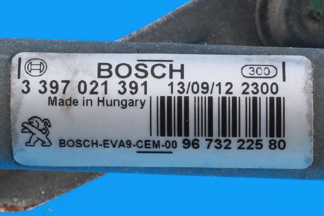 Viskermotor frontrute komplett m/overføring til Peugeot 208 2012-2019 (Type I)  (PEUGEOT|96 732225 80|0 390 241 540|)