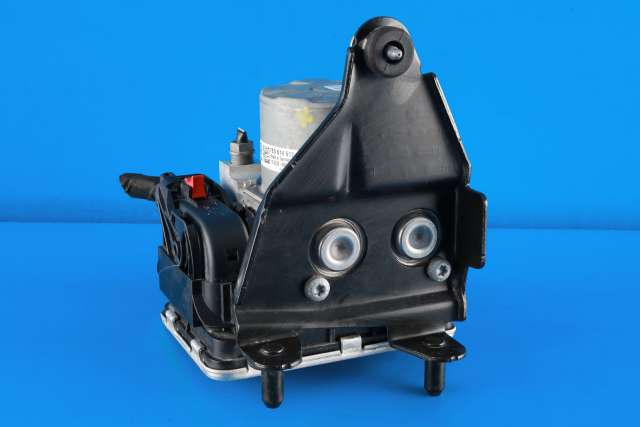 ABS sentral til VW Caddy 2015-2020 (Type III, Fase 3) (VAG|7E0 614 517 M|7E0 907 379 P|)