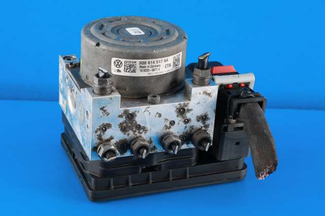 ABS sentral til VW Golf VII, 2012-2017 (Fase 1) (VAG|3Q0 614 517 AA)