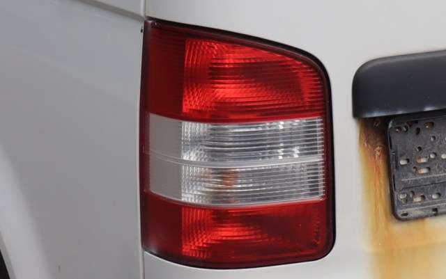 Baklykt venstre til VW Transporter / Caravelle, 2009-2015 (Fase 2) (T5) (T5)