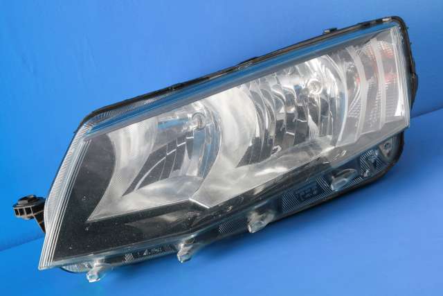 Frontlykt venstre halogen til Škoda Octavia, 2013-2016 (Type III, Fase 1) (VAG|5E1 941 015)