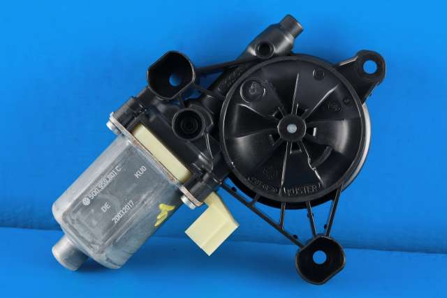 Ruteheis, kun motor, venstre foran til VW e-Golf 2017-2020 (Fase 2) (BOSCH|0 130 822 077|5Q0 959 801 C|)