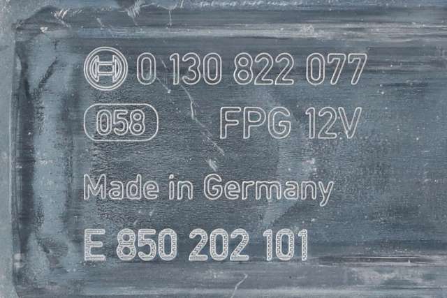 Ruteheis, kun motor, venstre foran til VW e-Golf 2017-2020 (Fase 2) (BOSCH|0 130 822 077|5Q0 959 801 C|)