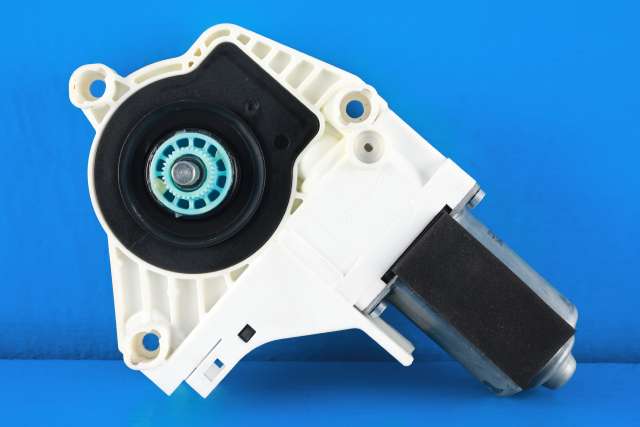 Ruteheis, kun motor, venstre foran til Audi A4, Allroad 2009-2016 (Type I) (B8) (B8) (VAG|8K0 959 801 A|)