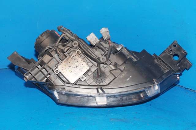 Frontlykt venstre xenon til Mitsubishi Outlander 2012-2015 (Type III, Fase 1) (MITSUBISHI|8301C203|)