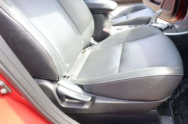 Sete foran høyre til Mitsubishi Outlander 2015-->> (Type III, Fase 2)  