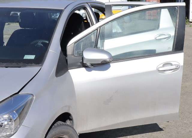 Dør venstre foran til Toyota Yaris 2012-2014 (Type III, Fase 1)