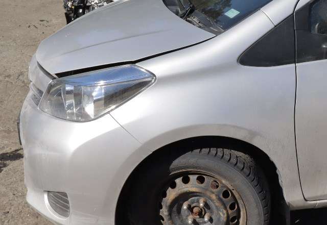 Skjerm venstre foran til Toyota Yaris 2012-2014 (Type III, Fase 1)