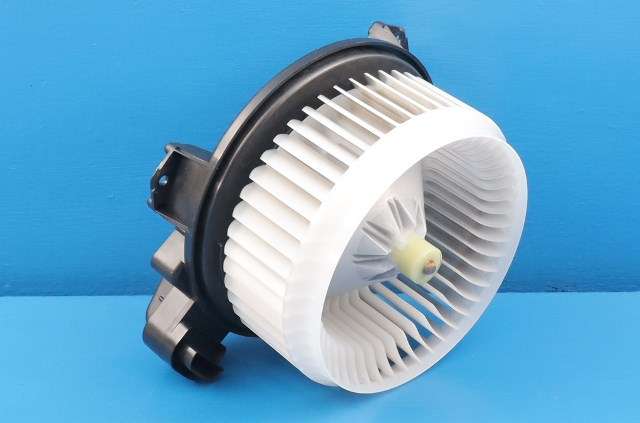 Varmeapparat motor til Toyota Land Cruiser 150, 2014-->> (Fase 2)