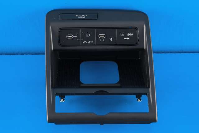Dashbord diverse til Hyundai Kona, 2024-->> (Type II)  (HYUNDAI|84684-HF000)