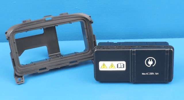 Dashbord diverse til Hyundai Kona, 2024-->> (Type II)  (HYUNDAI|916B2-BF010)