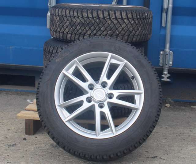 Hjulsett aluminium vinter til VW Caddy, 2015-2020 (Type III, Fase 3)  (PIGG DEKK|205 X 55 R 16")
