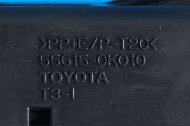 Dashbord koppholder til Toyota Hilux 2006-2011  (TOYOTA|55615-0K010|)
