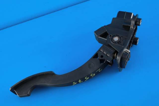 Pedal gass til Mitsubishi Outlander 2012-2015 (Type III, Fase 1)  (MITSUBISHI|1600A116|)