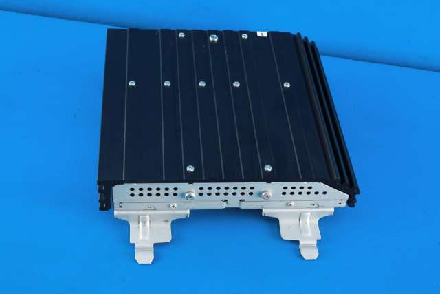 Bilstereo forsterker til Mitsubishi Outlander 2012-2015 (Type III, Fase 1)  (MITSUBISHI|8701A565|)