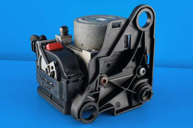 ABS sentral til VW Passat 2015-2019 (Fase 1) (B8) (B8) (3Q0 614 517 AB|3Q0|)